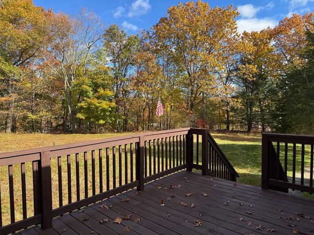 19 Rice Rd, Millbury, MA 01527