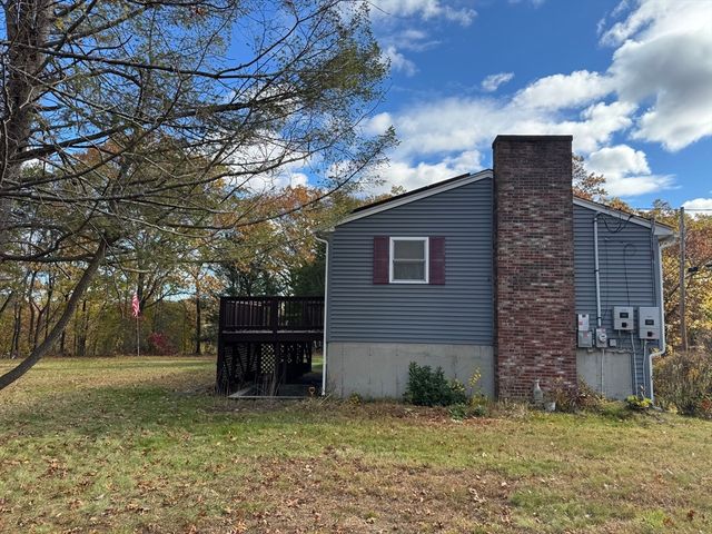 19 Rice Rd, Millbury, MA 01527