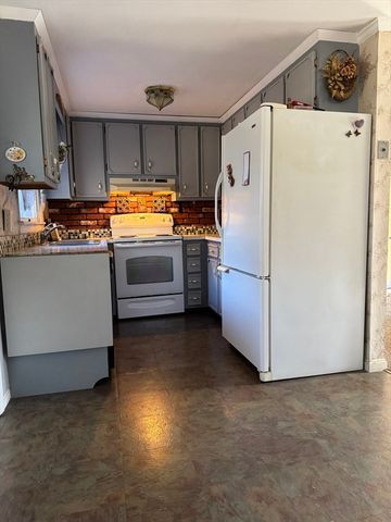 19 Rice Rd, Millbury, MA 01527