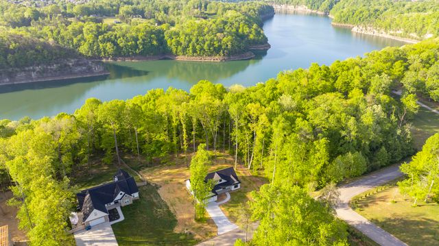 22 E Golden Island, Nancy, KY 42544