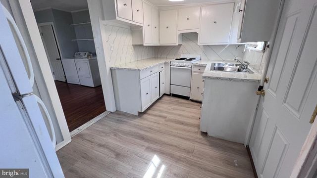 43 S MAIN ST, Allentown, NJ 08501