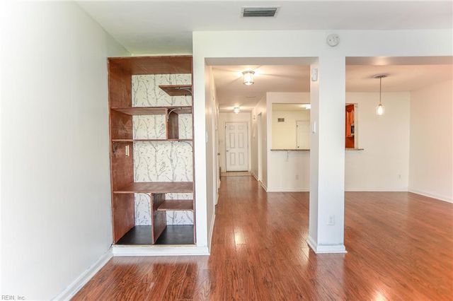 4828 Oldwick CT, Virginia Beach, VA 23462