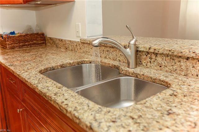 4828 Oldwick CT, Virginia Beach, VA 23462