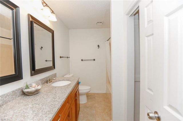 4828 Oldwick CT, Virginia Beach, VA 23462