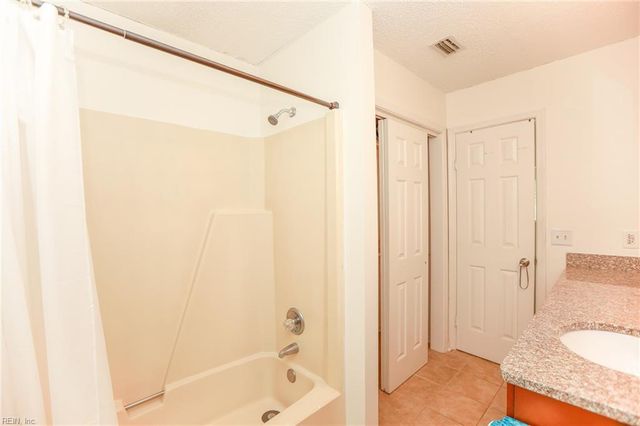 4828 Oldwick CT, Virginia Beach, VA 23462