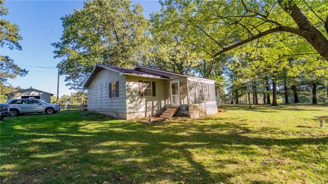12214 Kenneth Price Road, Springdale, AR 72762