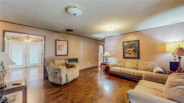 12214 Kenneth Price Road, Springdale, AR 72762