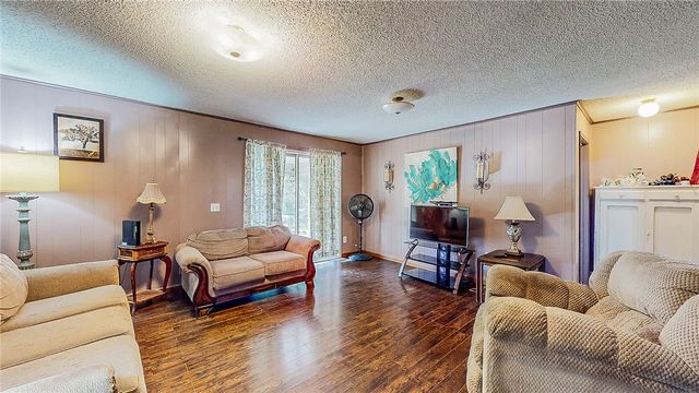 12214 Kenneth Price Road, Springdale, AR 72762