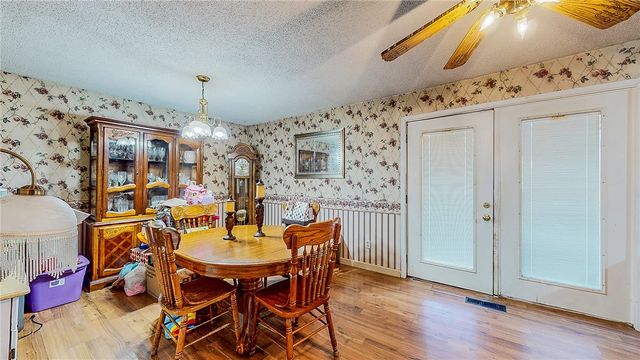 12214 Kenneth Price Road, Springdale, AR 72762
