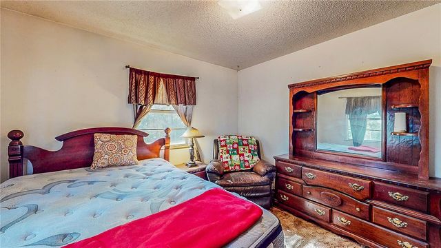 12214 Kenneth Price Road, Springdale, AR 72762