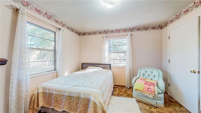 12214 Kenneth Price Road, Springdale, AR 72762