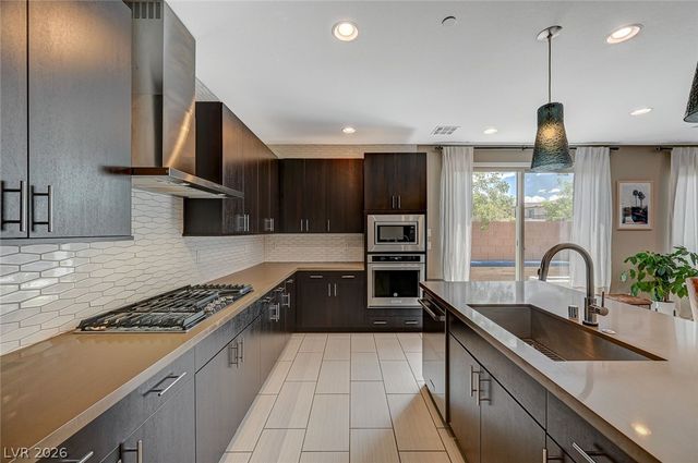 11375 Gravitation Drive, Las Vegas, NV 89135