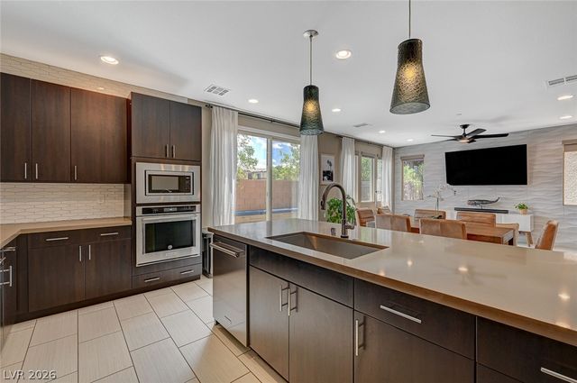 11375 Gravitation Drive, Las Vegas, NV 89135