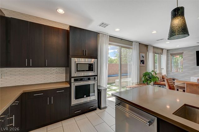 11375 Gravitation Drive, Las Vegas, NV 89135