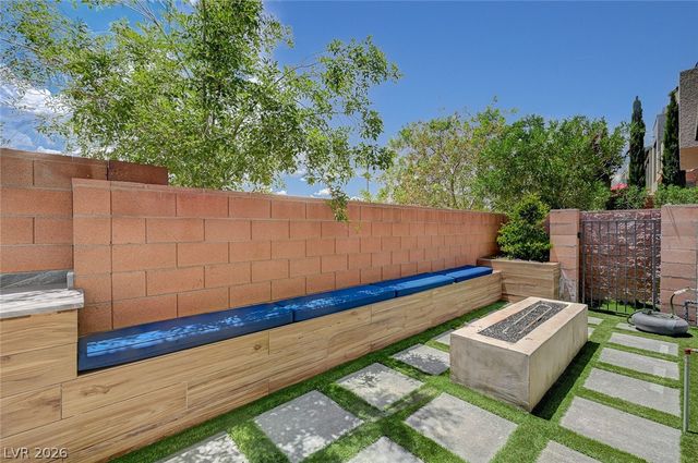 11375 Gravitation Drive, Las Vegas, NV 89135