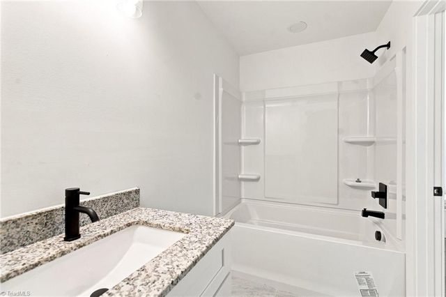 5612 Murray Road, Winston-salem, NC 27106