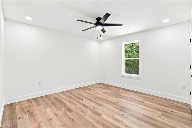 5612 Murray Road, Winston-salem, NC 27106
