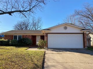 6128 Cliffside Drive, Edgecliff Village, TX 76134