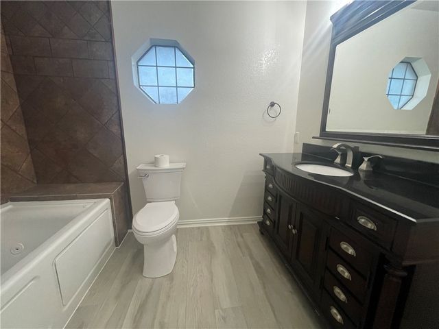 15933 Goliad Loop, Other, TX 76502