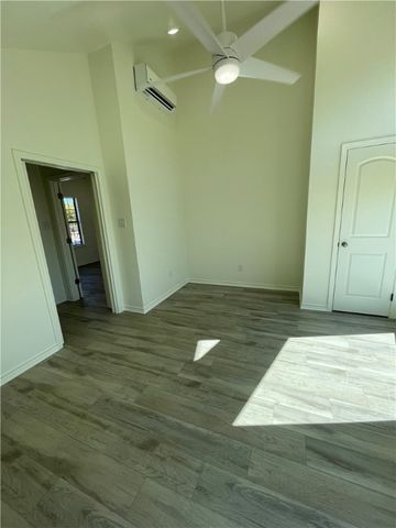 15933 Goliad Loop, Other, TX 76502