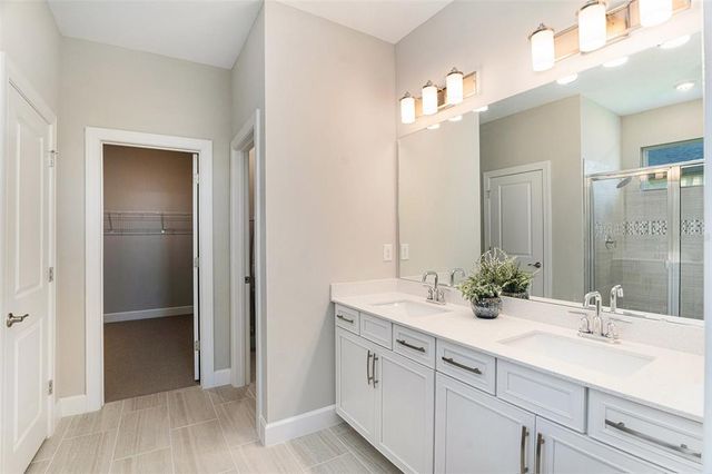 7122 HERON WALK LANE, Wesley Chapel, FL 33545