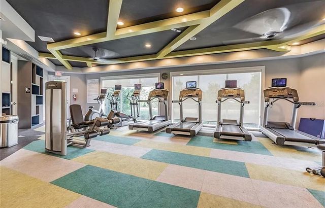 7122 HERON WALK LANE, Wesley Chapel, FL 33545