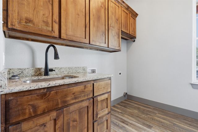 9117 Old Wagon Trail, Rio Vista, TX 76093