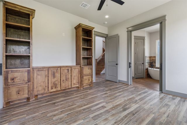 9117 Old Wagon Trail, Rio Vista, TX 76093