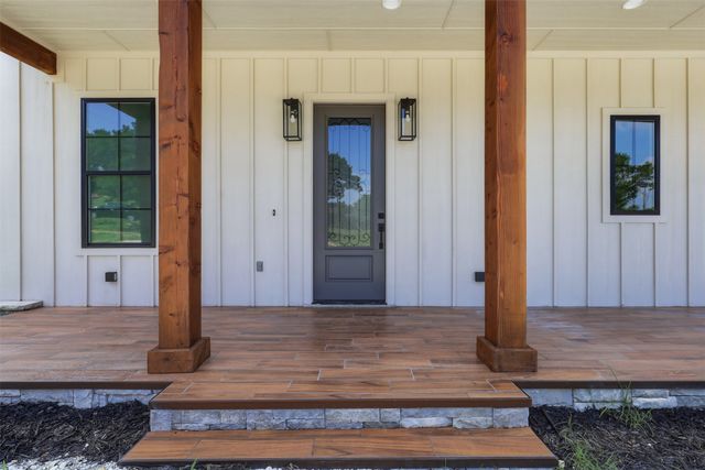 9117 Old Wagon Trail, Rio Vista, TX 76093