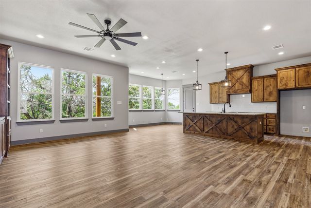 9117 Old Wagon Trail, Rio Vista, TX 76093