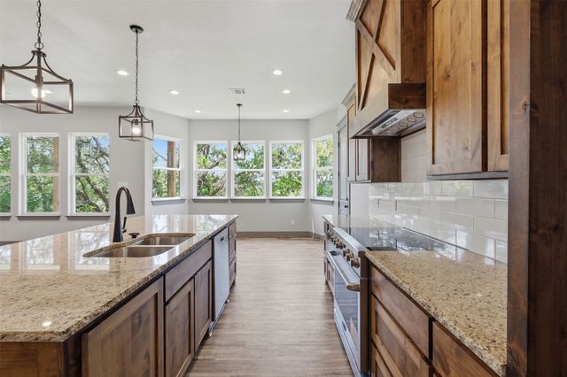 9117 Old Wagon Trail, Rio Vista, TX 76093