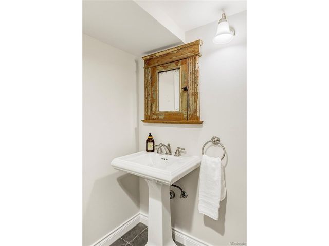 3258 Bryant St, Denver, CO 80211