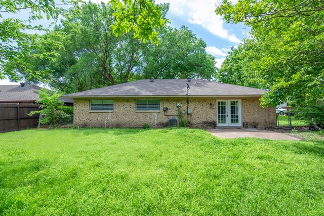 3107 Arkansas Circle, Sherman, TX 75090