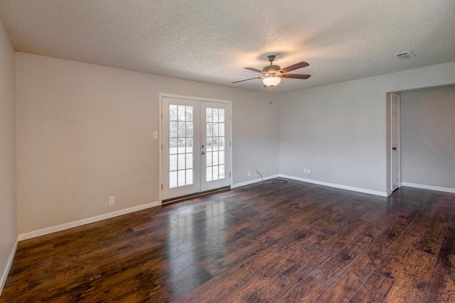 3107 Arkansas Circle, Sherman, TX 75090