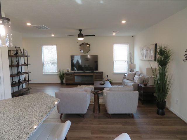 4744 Sprout Creek Court, Conroe, TX 77304