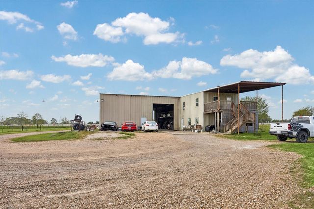 1021 Star Lane, Alleyton, TX 78933