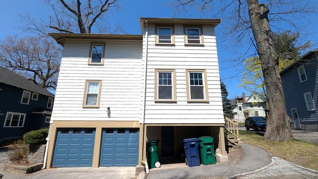12 Athelstane Rd 1, Newton, MA 02459