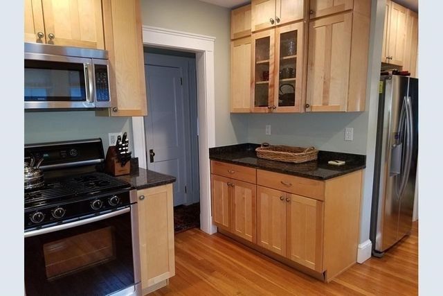 12 Athelstane Rd 1, Newton, MA 02459