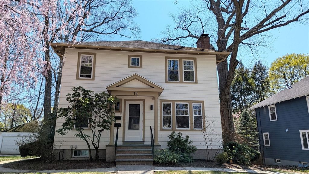 12 Athelstane Rd 1, Newton, MA 02459
