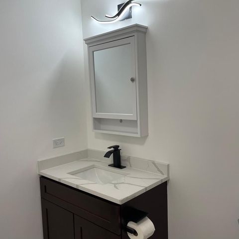 2305 Elisha Avenue, Zion, IL 60099