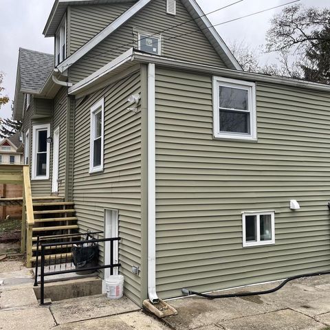 2305 Elisha Avenue, Zion, IL 60099