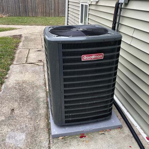 2305 Elisha Avenue, Zion, IL 60099