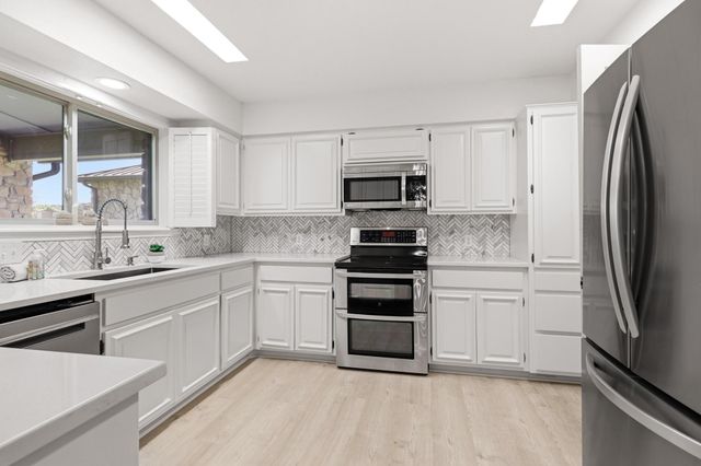 203 Longhorn, Horseshoe Bay, TX 78657