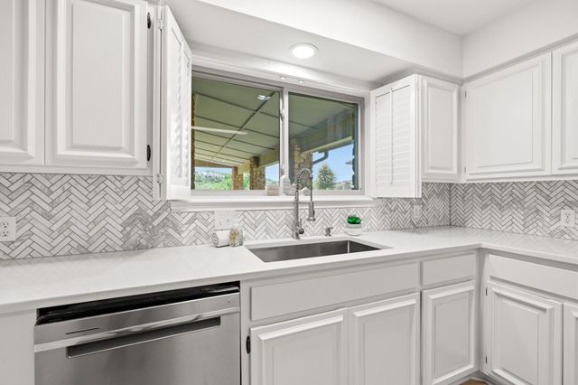 203 Longhorn, Horseshoe Bay, TX 78657