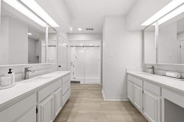 203 Longhorn, Horseshoe Bay, TX 78657