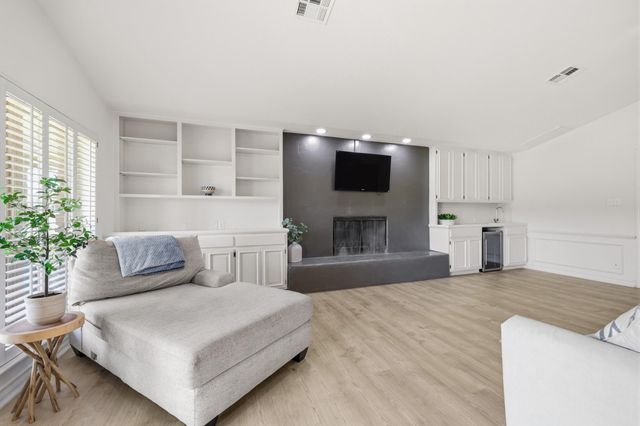 203 Longhorn, Horseshoe Bay, TX 78657