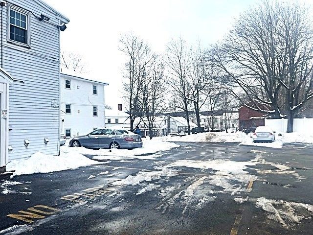 43 Hamilton St 24, Leominster, MA 01453