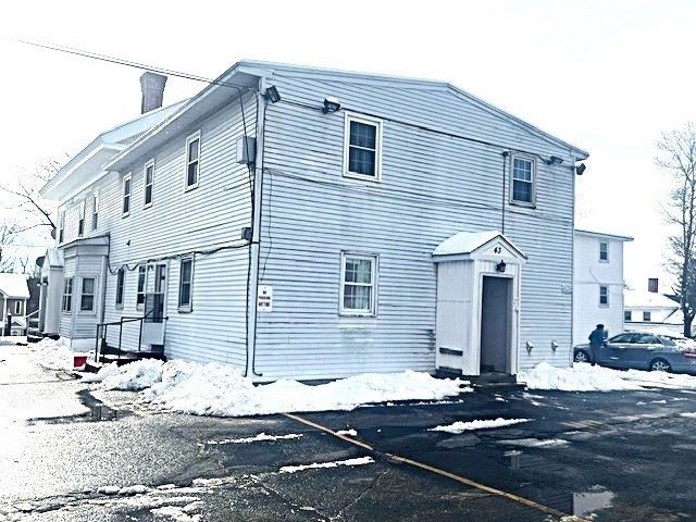 43 Hamilton St 24, Leominster, MA 01453