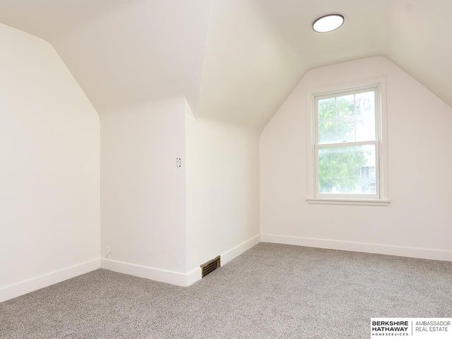 3110 Young Street, Omaha, NE 68112