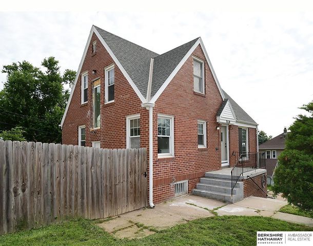 3110 Young Street, Omaha, NE 68112